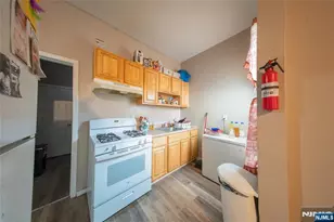 338340 Ellison St, Paterson, NJ 07501 - Photo 3