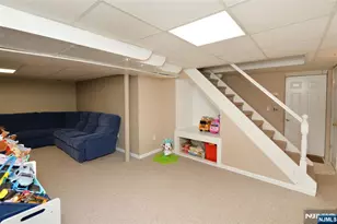 122 Balsam Rd, Wayne, NJ 07470 - Photo 19