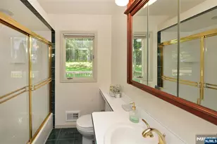 122 Balsam Rd, Wayne, NJ 07470 - Photo 17