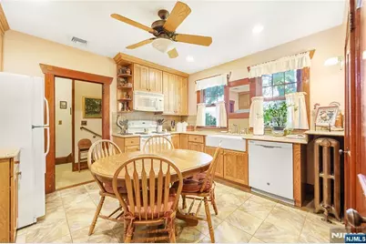 288 Washington Avenue, Hillsdale, NJ 07642 - Photo 11