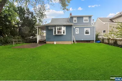 98 Avenue D, Lodi, NJ 07644 - Photo 9