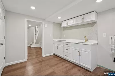 711 Indian Road, Wayne, NJ 07470 - Photo 27