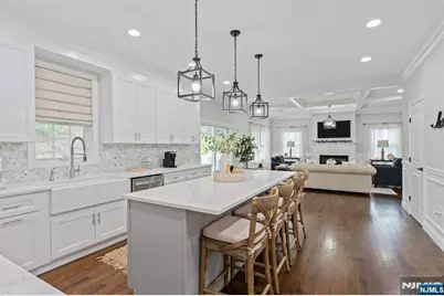 214 Zabriskie Place, River Edge, NJ 07661 - Photo 13