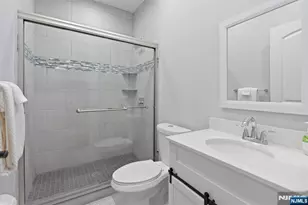 214 Zabriskie Pl, River Edge, NJ 07661 - Photo 29