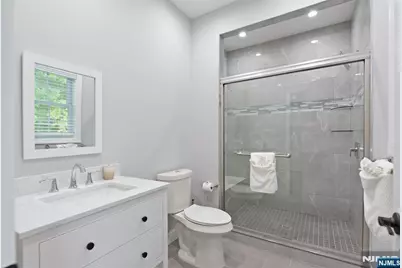 214 Zabriskie Place, River Edge, NJ 07661 - Photo 27