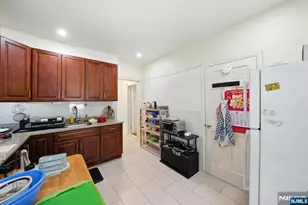 181 Tonnele Ave, Jersey City, NJ 07306 - Photo 23
