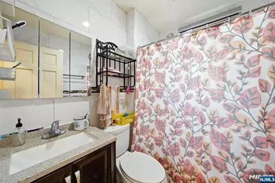 181 Tonnele Avenue, Jersey City, NJ 07306 - Photo 17