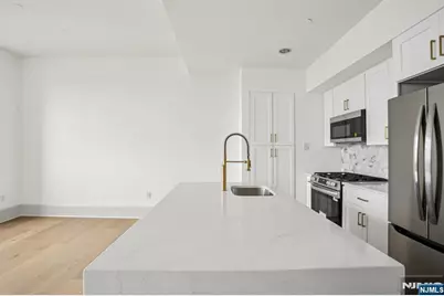 4 Beacon Way 900 #900, Jersey City, NJ 07304 - Photo 9