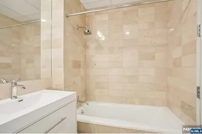 4 Beacon Way 900 #900, Jersey City, NJ 07304 - Photo 15