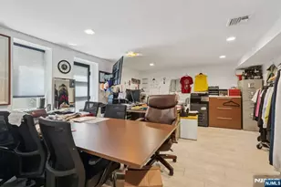 746 Undercliff Ave A, Edgewater, NJ 07020 - Photo 35