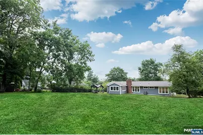 137 Elmwood Place, Wyckoff Township, NJ 07481 - Photo 25