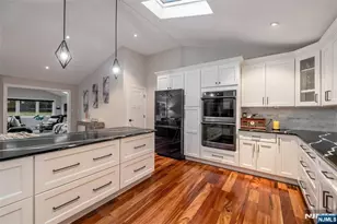 137 Elmwood Pl, Wyckoff Township, NJ 07481 - Photo 9