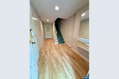 146 Garside Avenue 5 #5, Wayne, NJ 07470 - Photo 11