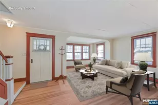 54 Rochelle Pkwy, Saddle Brook Township, NJ 07663 - Photo 5