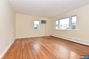 685 Mabie St, New Milford, NJ 07646 - Photo 3