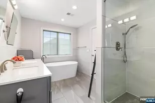 180 Terrace Ave, Lodi, NJ 07644 - Photo 25