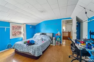 25 Clinton Park Dr, Bergenfield, NJ 07621 - Photo 15