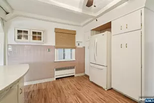 217 Mountain Way, Lyndhurst Township, NJ 07071 - Photo 7