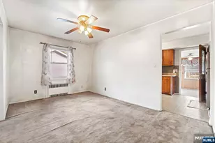 195 Park St, Ridgefield Park, NJ 07660 - Photo 7