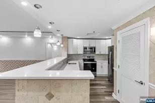 6106 City Pl 6106, Edgewater, NJ 07020 - Photo 7