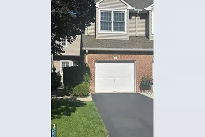 88 Kent, Roseland, NJ 07068 - Photo 1