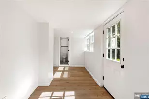 666 Tremont Ct, Orange, NJ 07050 - Photo 29