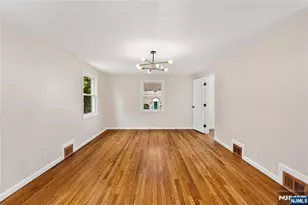 666 Tremont Ct, Orange, NJ 07050 - Photo 21