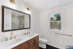 666 Tremont Ct, Orange, NJ 07050 - Photo 35