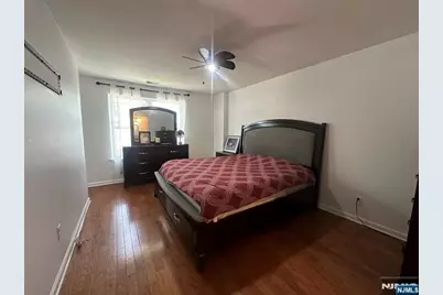 250 E 9th Avenue, Roselle, NJ 07203 - Photo 11