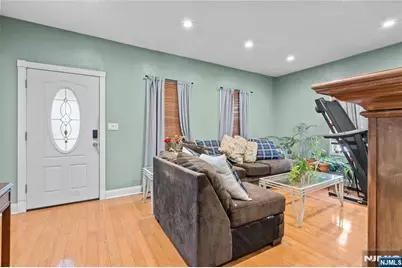 142 Slocum Avenue, Englewood, NJ 07631 - Photo 7