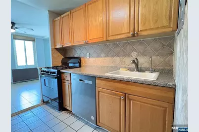 1 Wall Street 1F #1F, Fort Lee, NJ 07024 - Photo 19