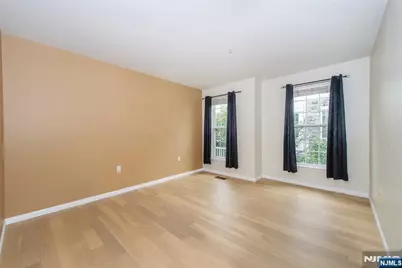 10 Aster, Garfield, NJ 07026 - Photo 19