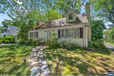 341 W End Avenue, North Plainfield, NJ 07063 - Photo 1