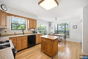 107 Suleski Ct, Mahwah, NJ 07430 - Photo 13