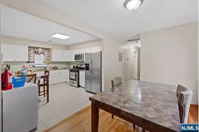 43 Crane Street, Newark, NJ 07104 - Photo 3