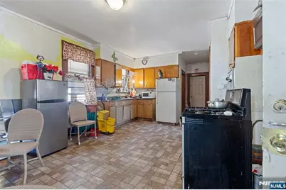 102 10th, Passaic, NJ 07055 - Photo 13