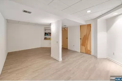 580 Laramie Lane, Mahwah, NJ 07430 - Photo 15