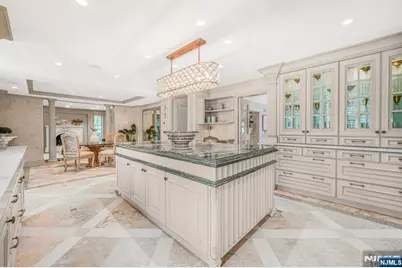 22 Fawn Drive, Montville Township, NJ 07045 - Photo 9