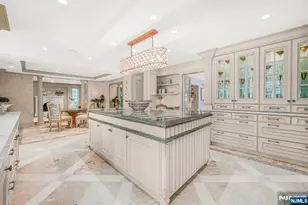 22 Fawn Dr, Montville Township, NJ 07045 - Photo 9