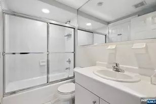 26 Sara Hill Ln, Englewood Cliffs, NJ 07632 - Photo 21