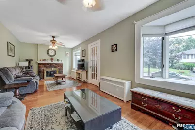 8-11 Campbell Road, Fair Lawn, NJ 07410 - Photo 5