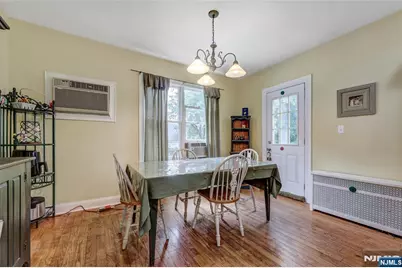 8-11 Campbell Road, Fair Lawn, NJ 07410 - Photo 9