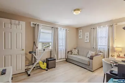 66 Garrison Street, Newark, NJ 07105 - Photo 17