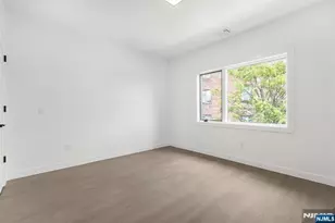 93 Crescent Ave, Cliffside Park, NJ 07010 - Photo 15