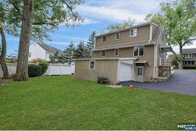 488 Baxter Avenue, Wyckoff Township, NJ 07481 - Photo 35
