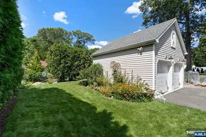 279 Vreeland Avenue, Midland Park, NJ 07432 - Photo 35