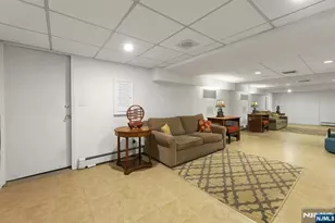 244 Fairview Ave, Englewood Cliffs, NJ 07632 - Photo 37