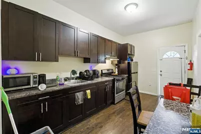 24-26 Willoughby Street, Newark, NJ 07112 - Photo 21