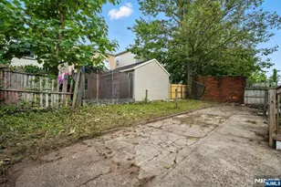 24-26 Willoughby St, Newark, NJ 07112 - Photo 39