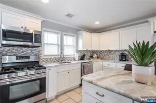 9 Peru Rd, Clifton, NJ 07012 - Photo 9